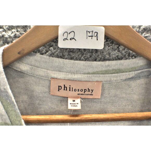 NWT Philosophy Tee Women's Medium Gray Cloud Camo Cozy V-Neck Soft Lounge Top - Picture 5 of 10